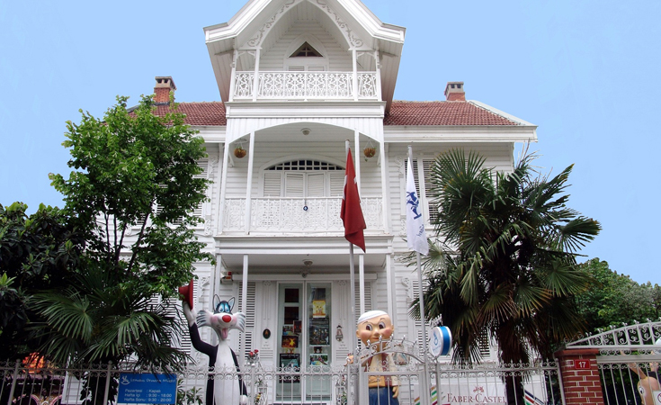Istanbul Toy Museum (Istanbul Oyuncak Müzesi)